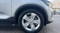 Volvo XC40 2.0 B3P Core 5dr Auto Petrol Estate